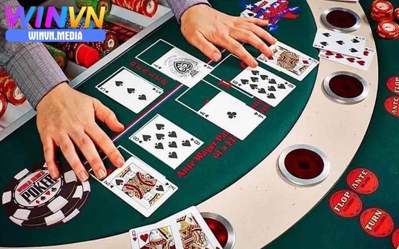 Hướng dẫn chơi poker Winvn online